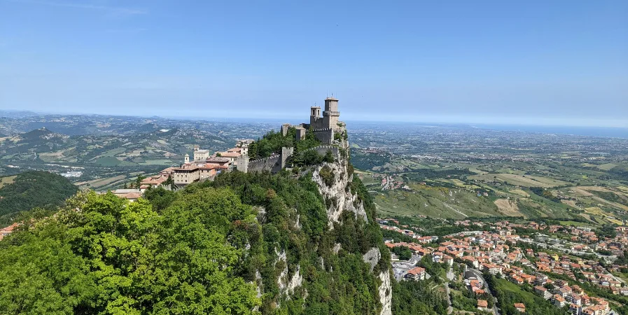 San Marino Travel Guide