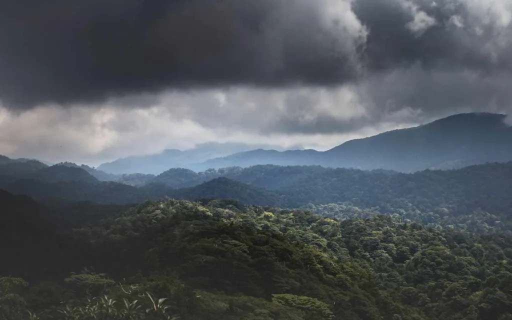 Costa Rica's Two Seasons (But It's More Complicated Than That)